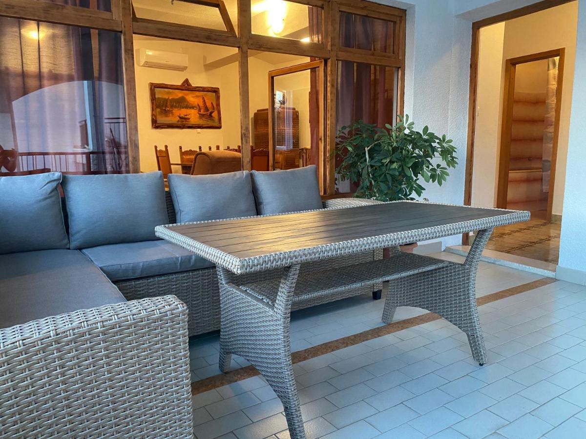 Summer Breeze Baška Voda المظهر الخارجي الصورة