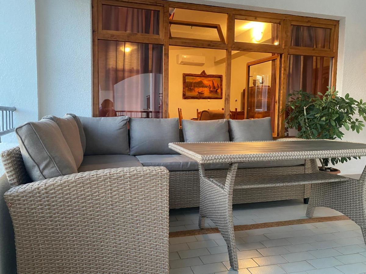 Summer Breeze Baška Voda المظهر الخارجي الصورة